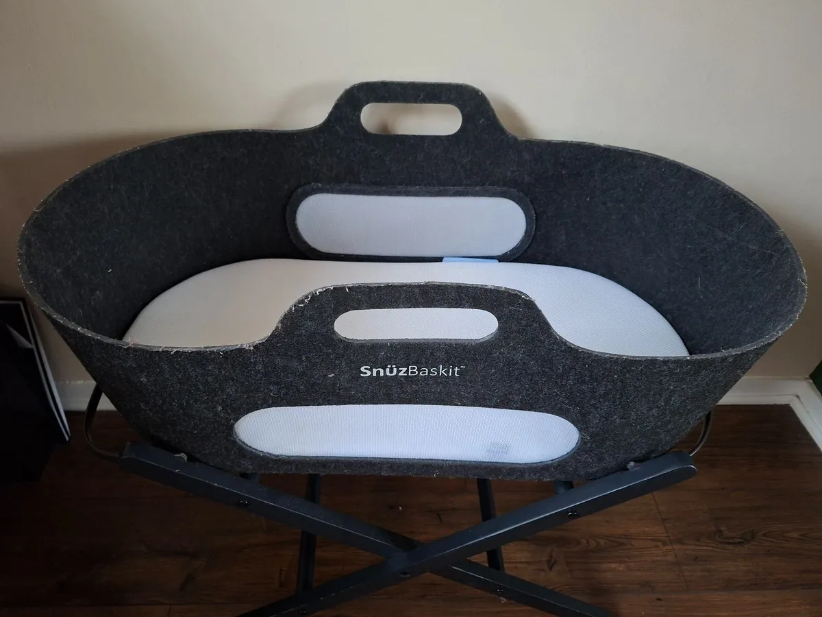 Baby bassinet - Image 3