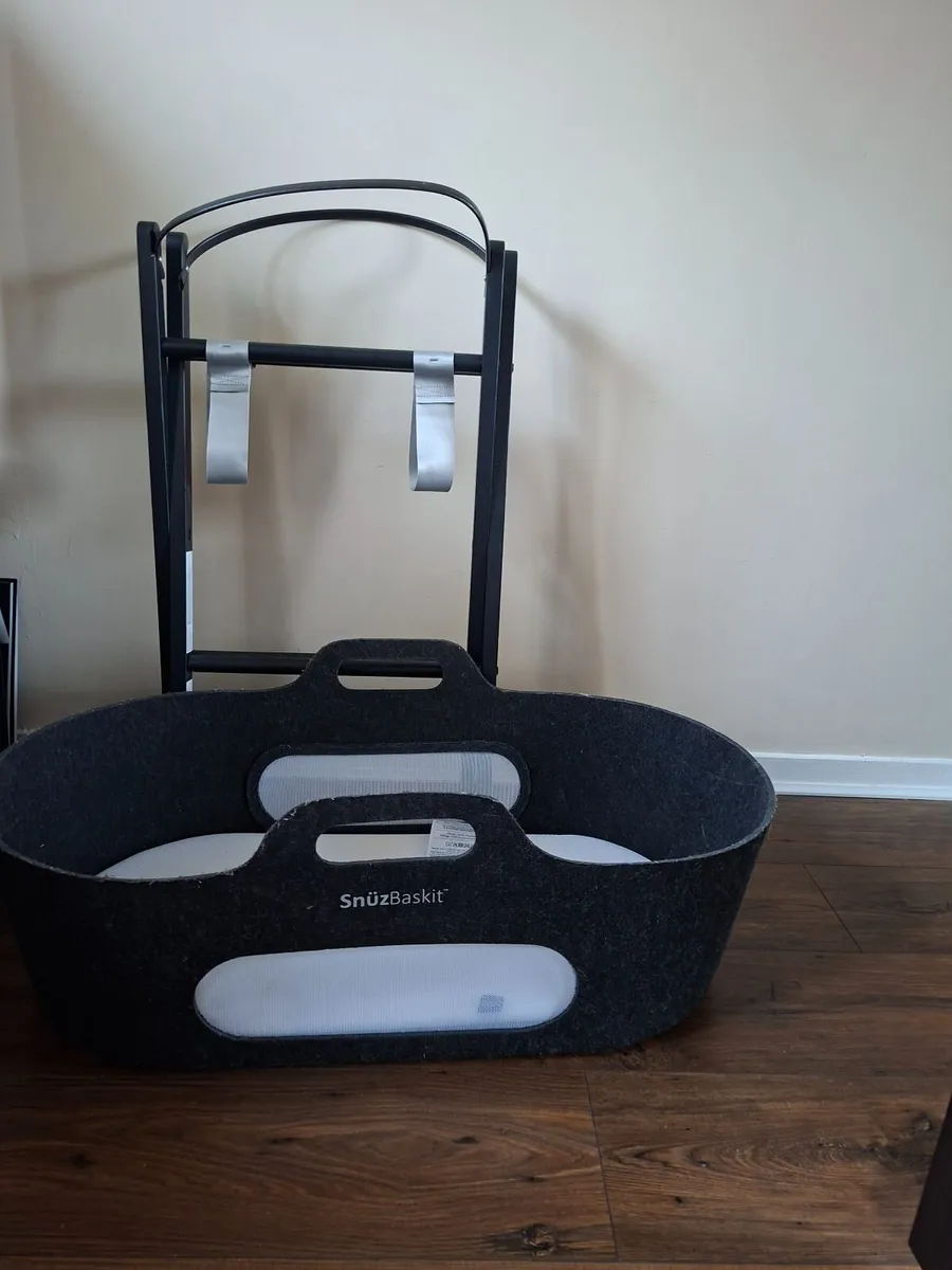 Baby bassinet - Image 2