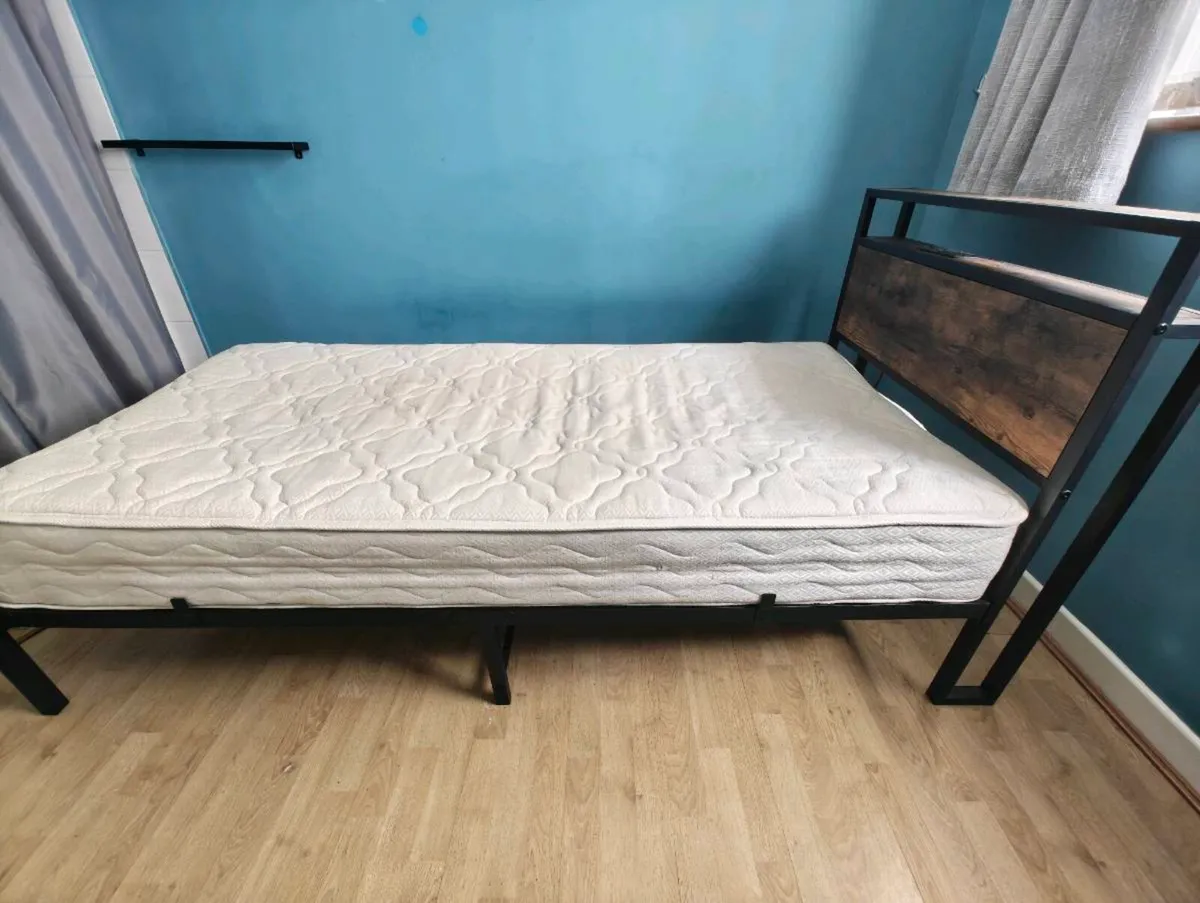 Single bed with mattress - Image 2