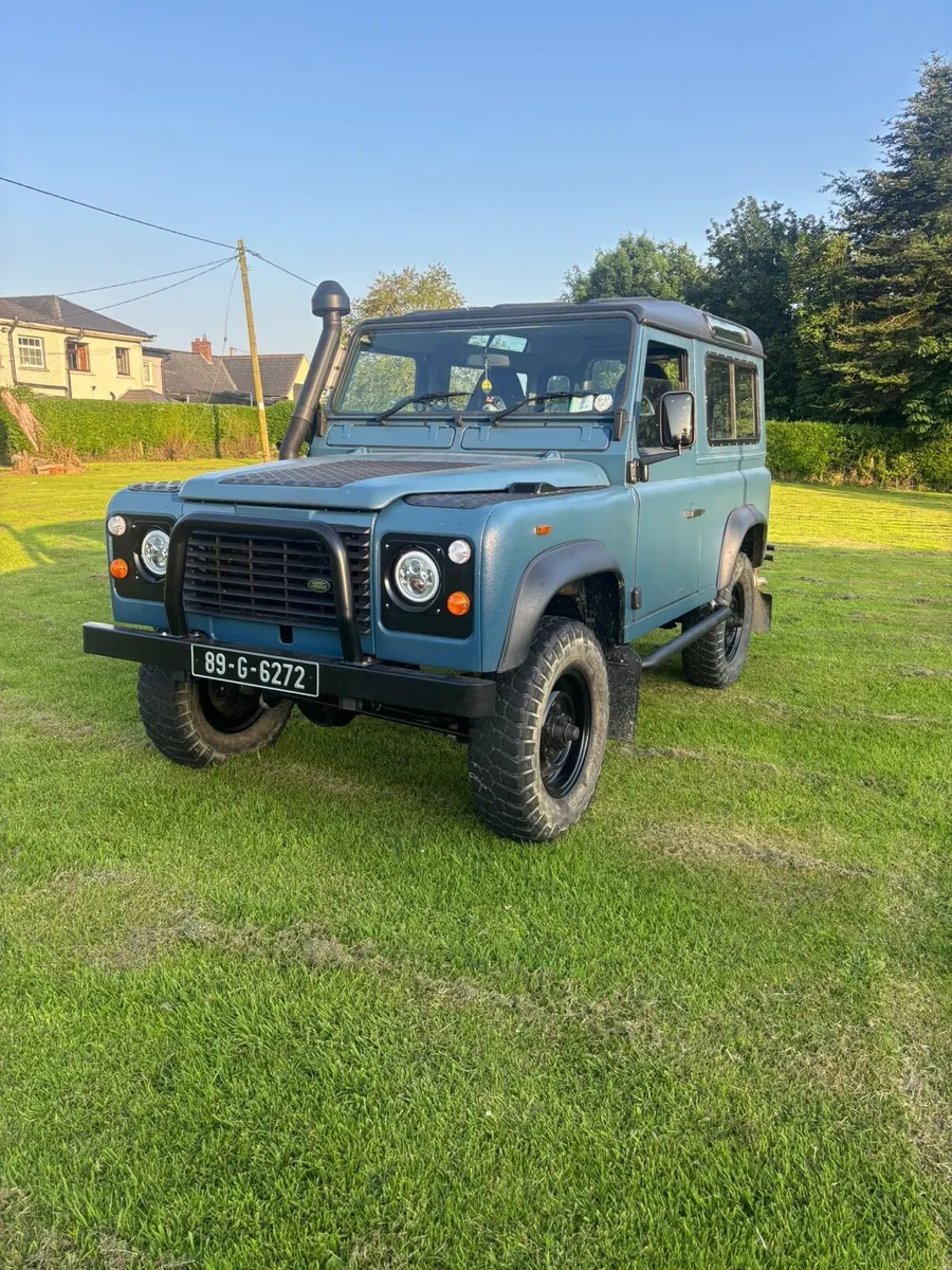 Land Rover defender - Image 1