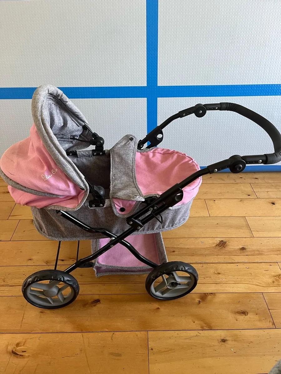 Pram - Image 1