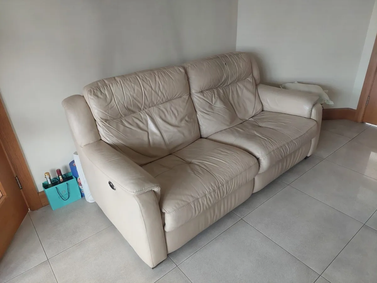 Cream electric recliner leather sofa - Image 3