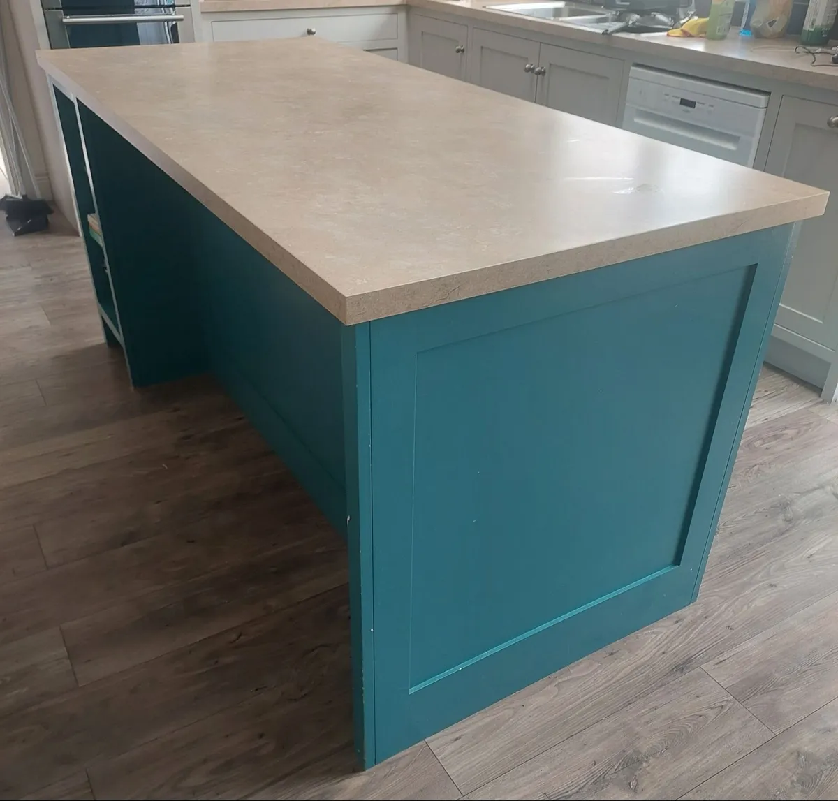 Island Worktop - Image 1