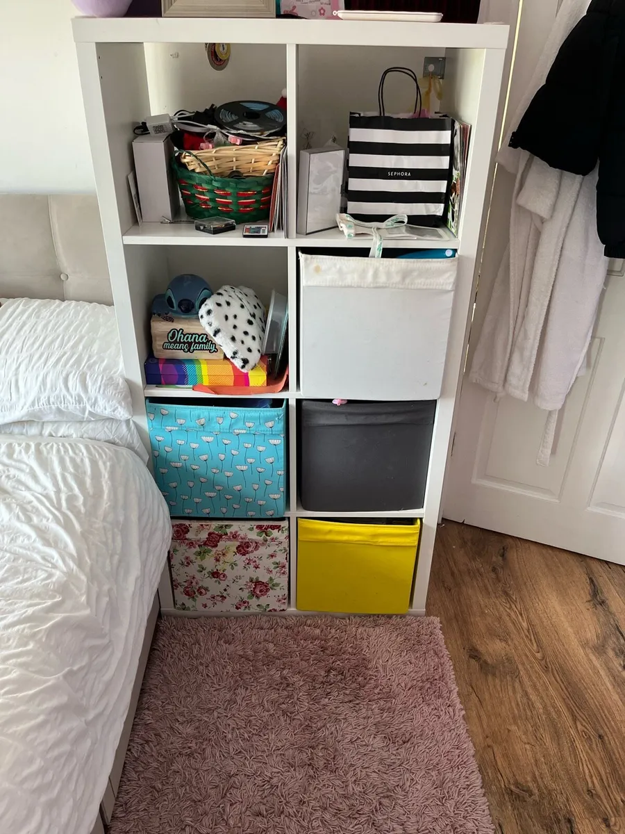 Cubed storage x 2 units - Image 1