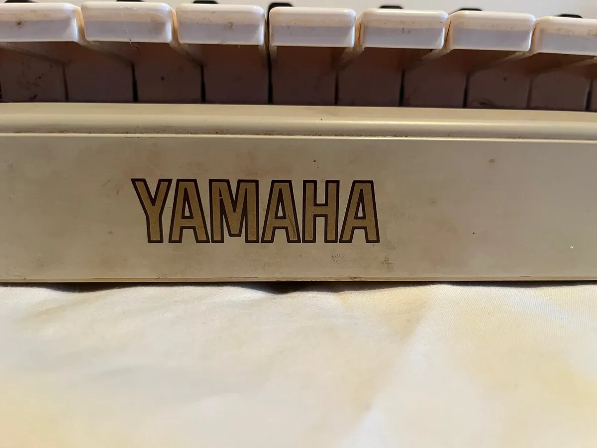 Electric Keyboard - Image 2