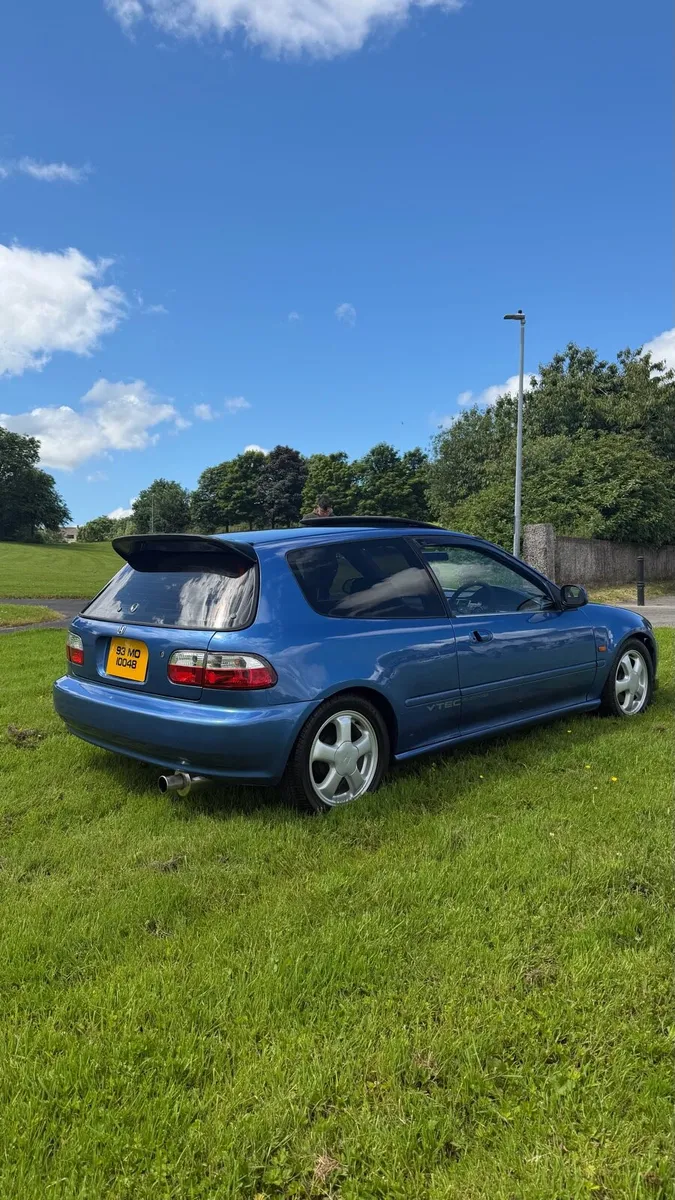Honda civic - Image 3