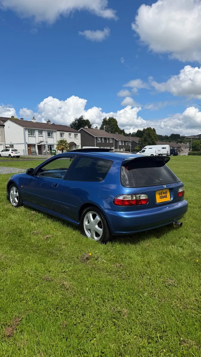 Honda civic - Image 4