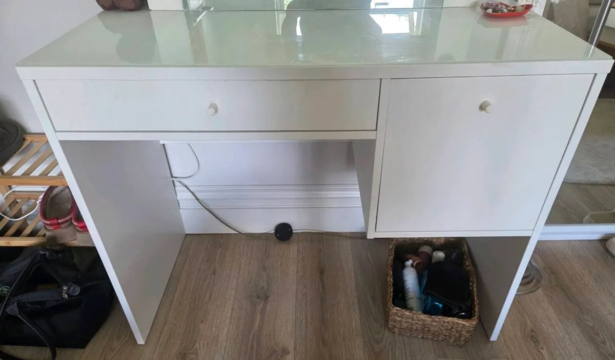 Dressing / Vanity Table - Image 4