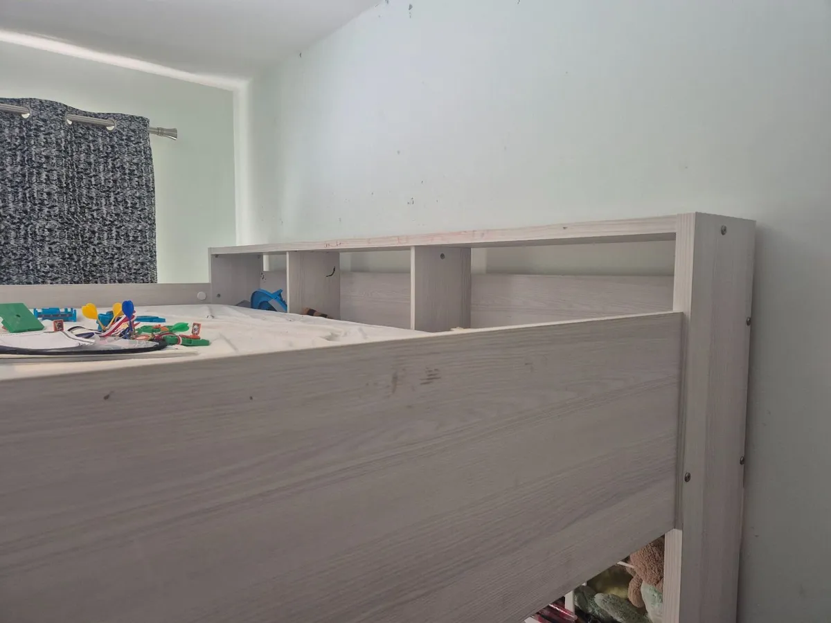 Bunk bed with storage - Image 2