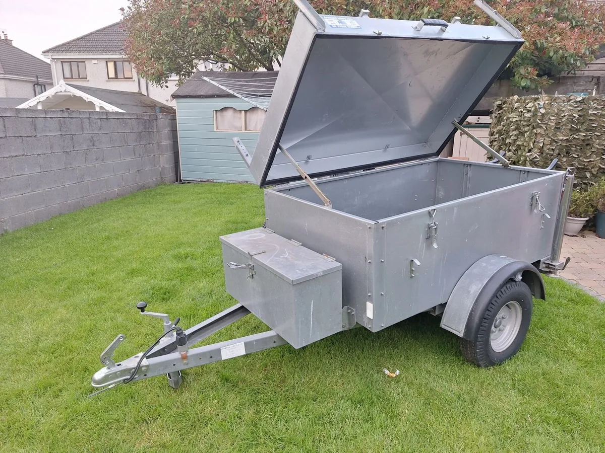 Camping trailer - Image 3