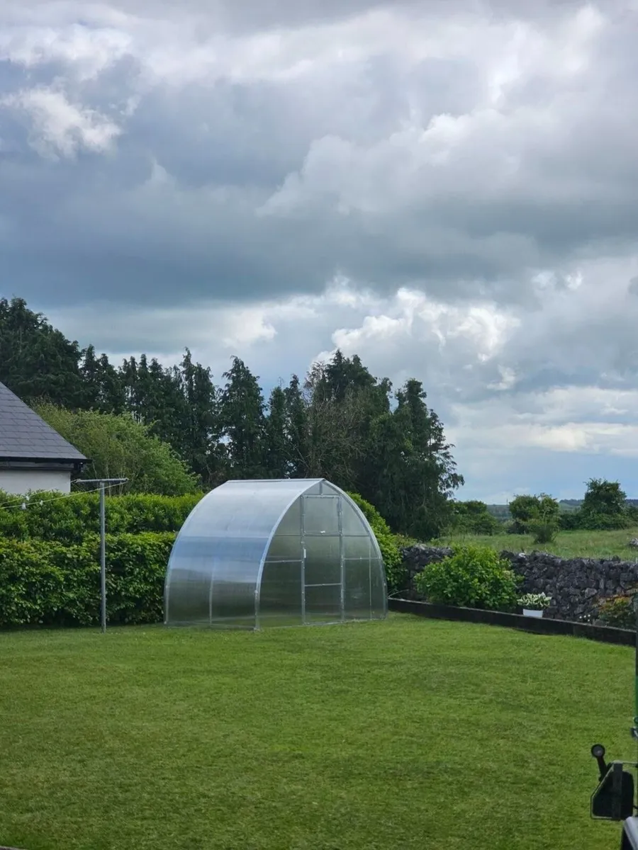 Arrow  polycarbonate Greenhouses - Image 1