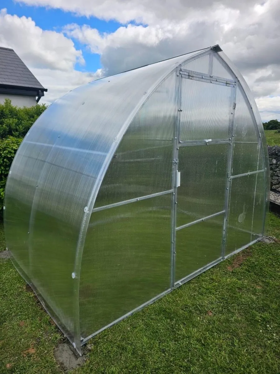 Arrow  polycarbonate Greenhouses - Image 3
