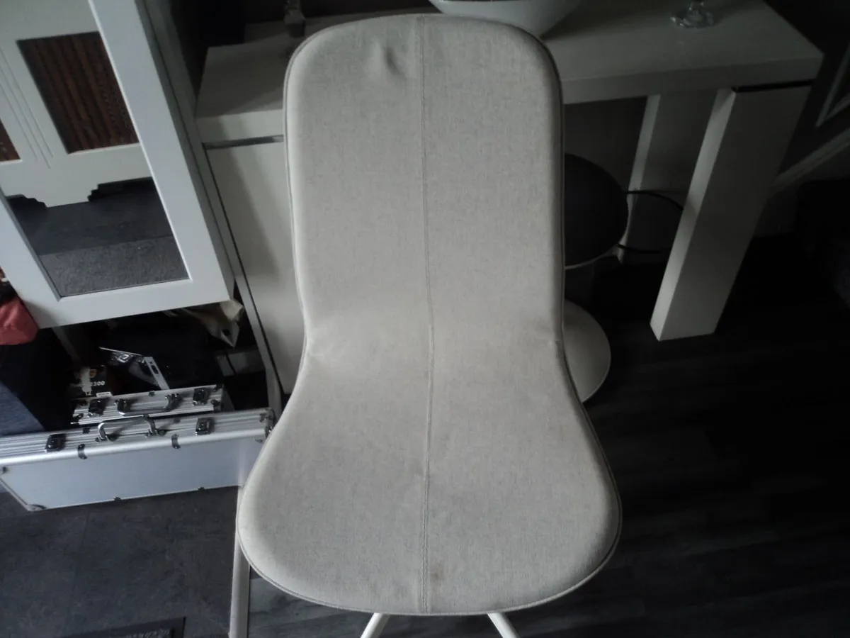 Free Home/Office chair - Image 4