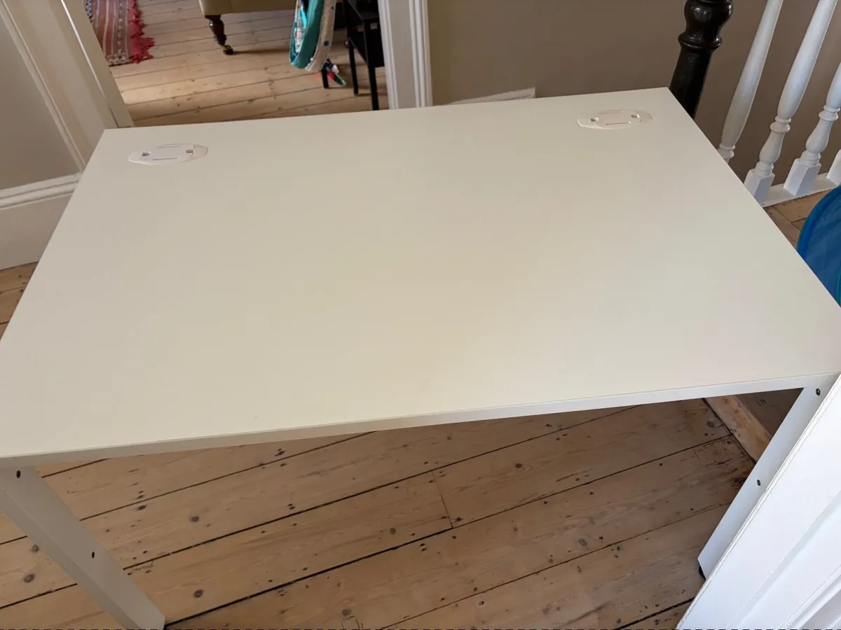 White Desk - FREE TO GO ASAP - Image 2