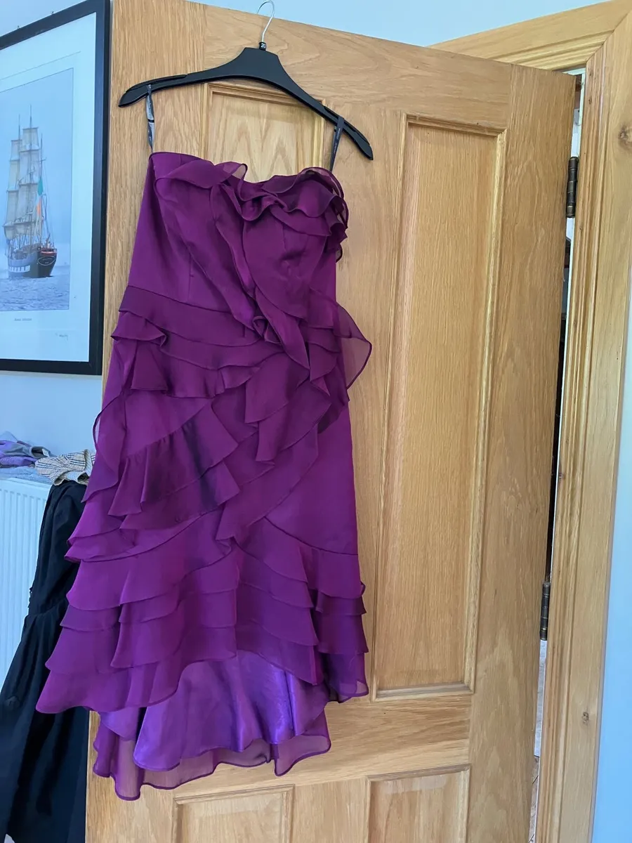 Evening dresses - Image 1