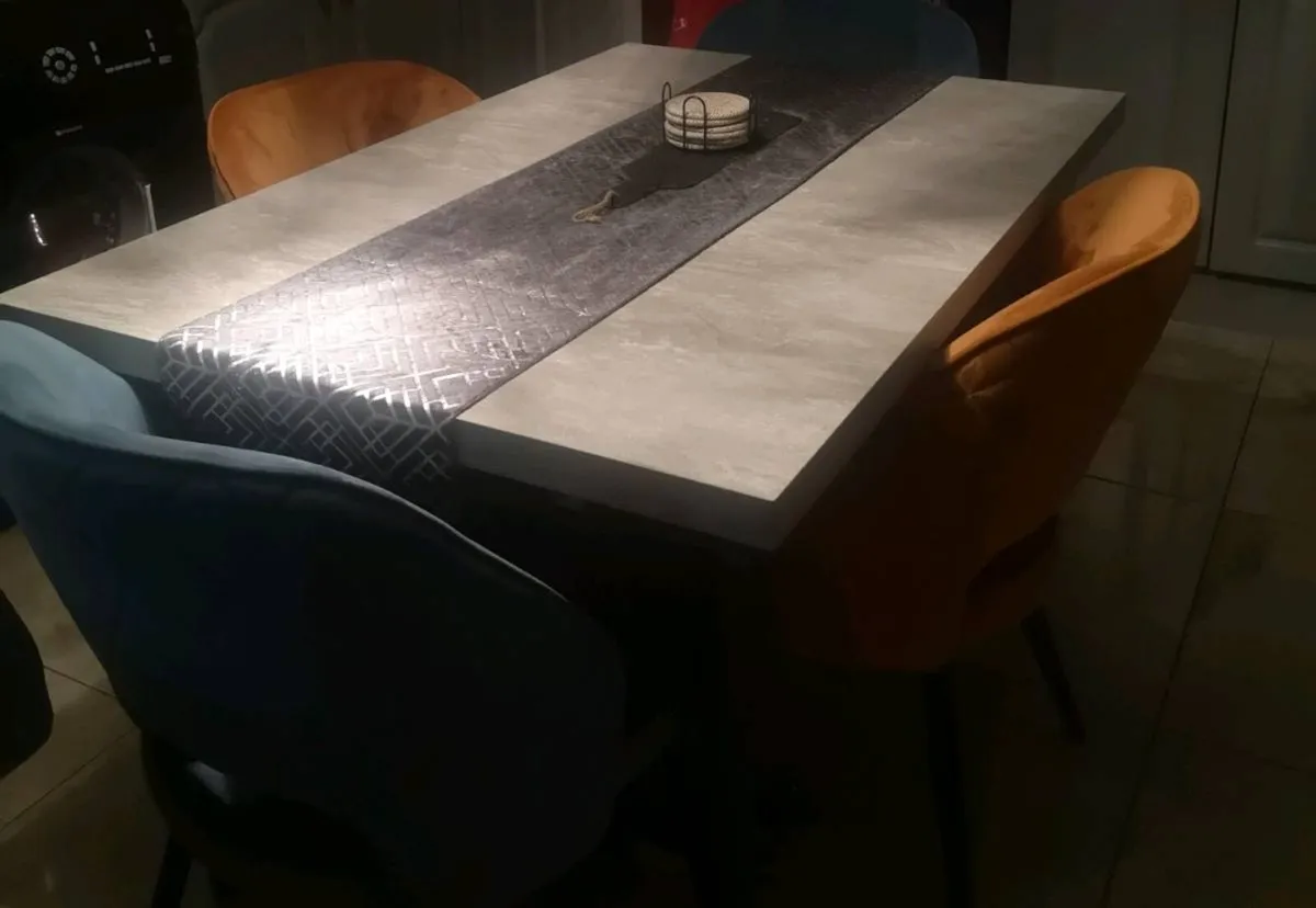 Kitchen table 4 chairs