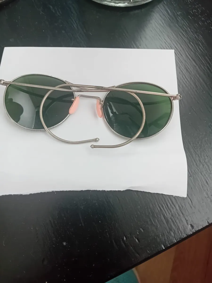 Vintage sunglasses - Image 1