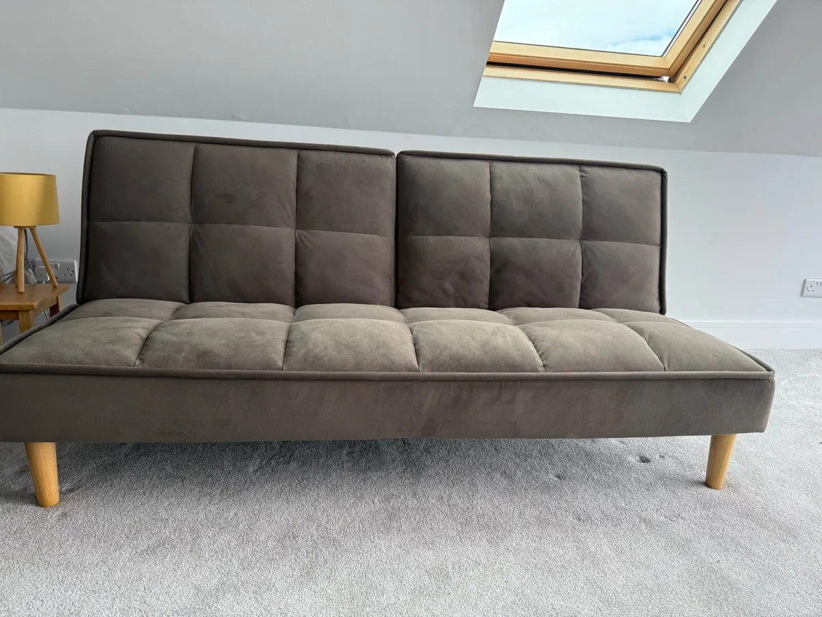 Fold out bed and blanket box - Image 1