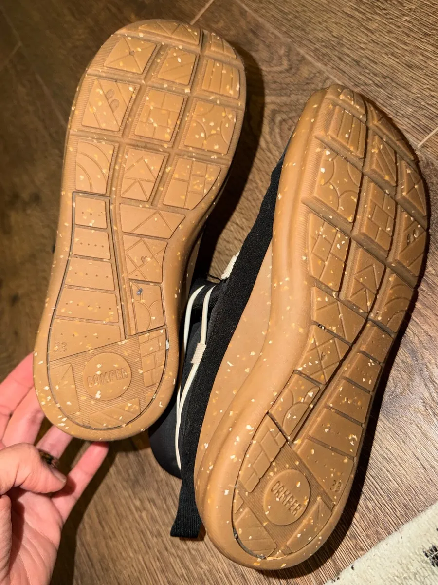 Bundle of boys shoes - Image 2