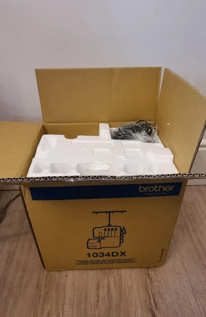 Brother 1034DX Overlock – Brand New in the box - Image 4