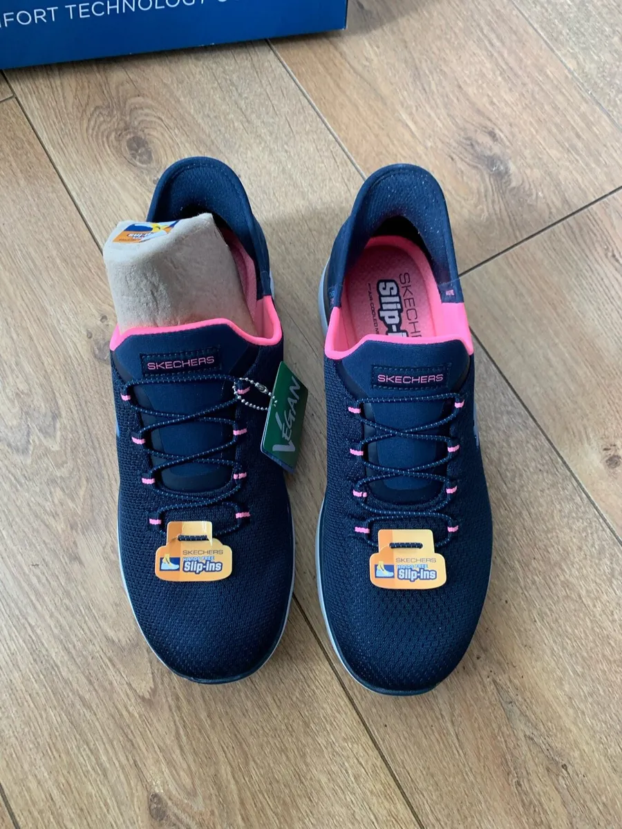 Skechers ladies runner - Image 1