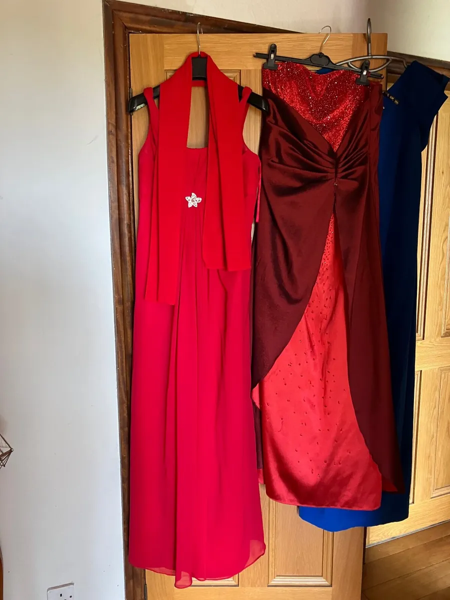 Evening dresses - Image 3
