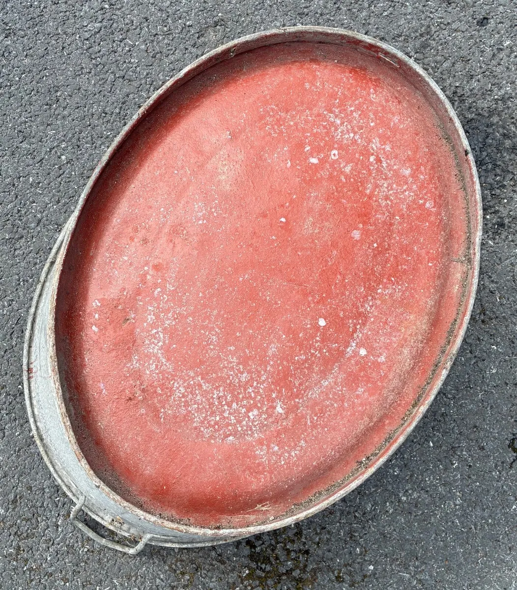 Trough, Old, Farm galvanised steel wash/utility. - Image 4