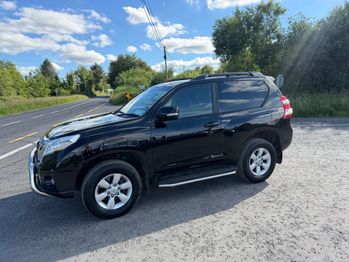 2016 Toyota Landcruiser - Image 4