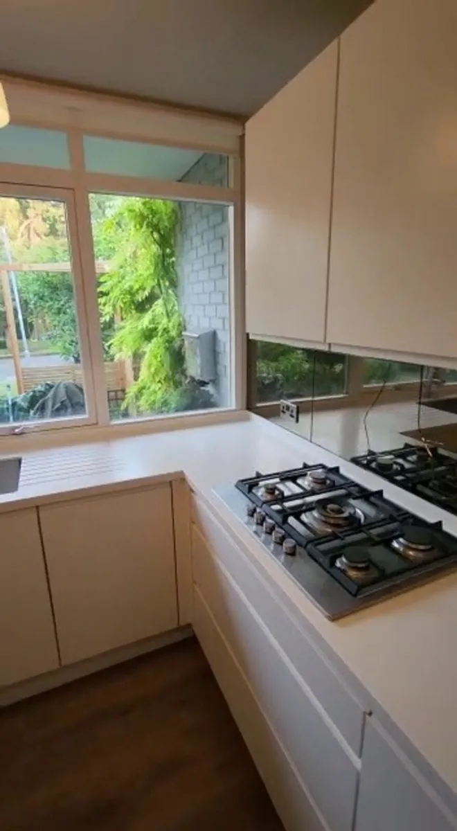 Kitchen & Appliances - Image 4