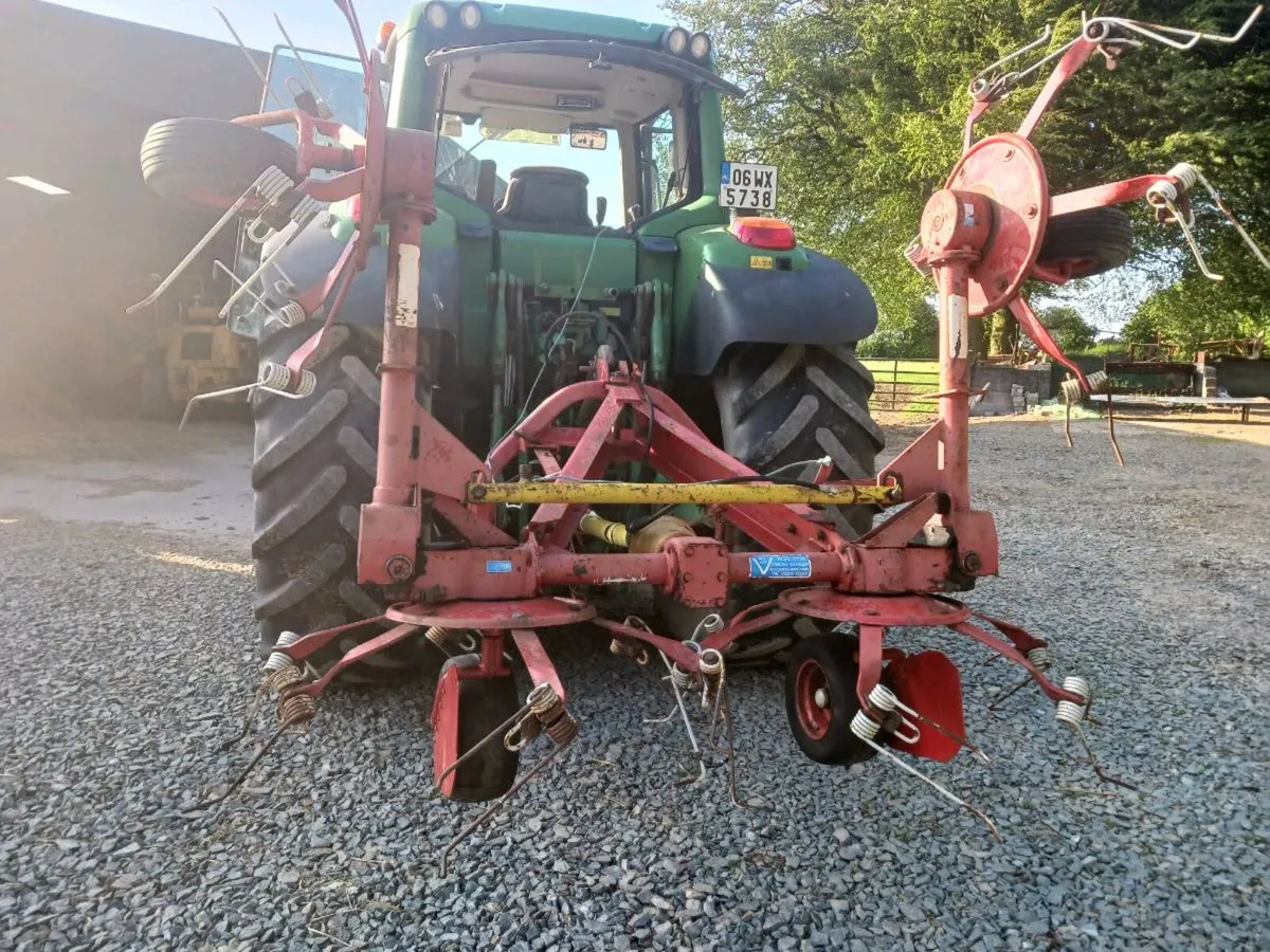 Lely 460 hayturner for sale €3000 - Image 1
