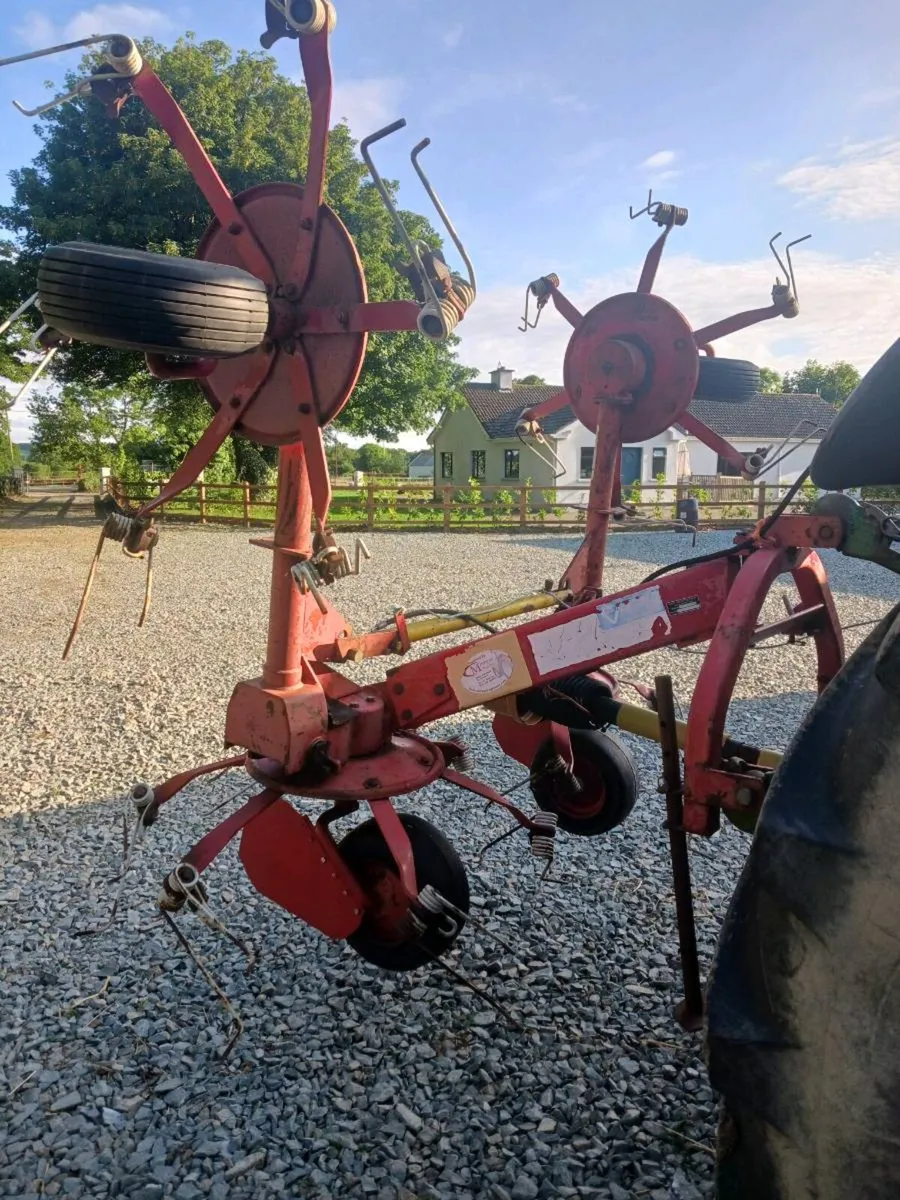 Lely 460 hayturner for sale €3000 - Image 3