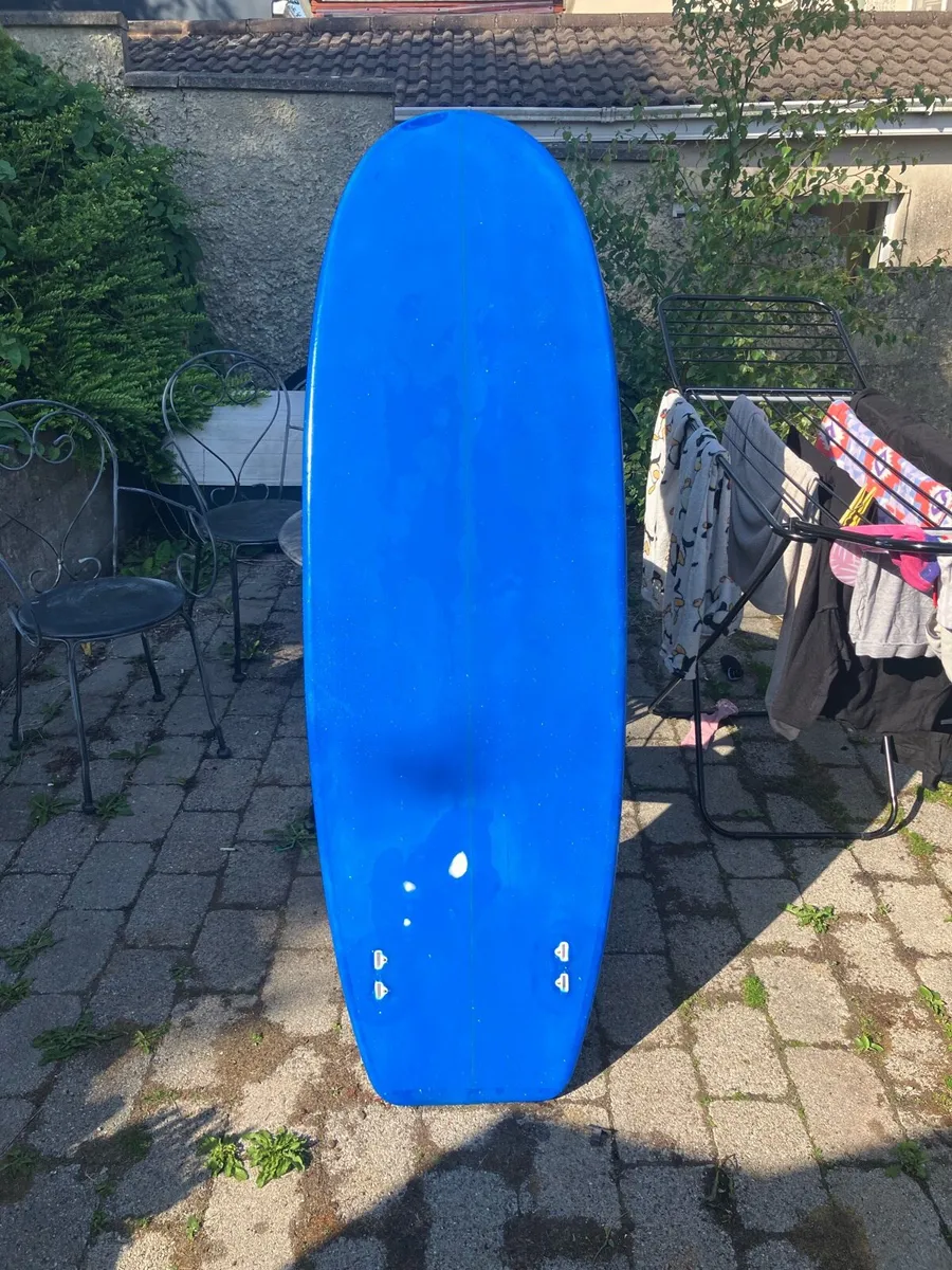 Mini Simmons 5’8” Surf board - Image 2