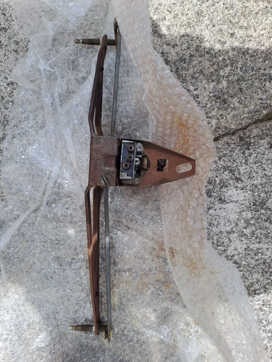 NSU PRINZ 1000 WINDSCREEN MOTOR - Image 4