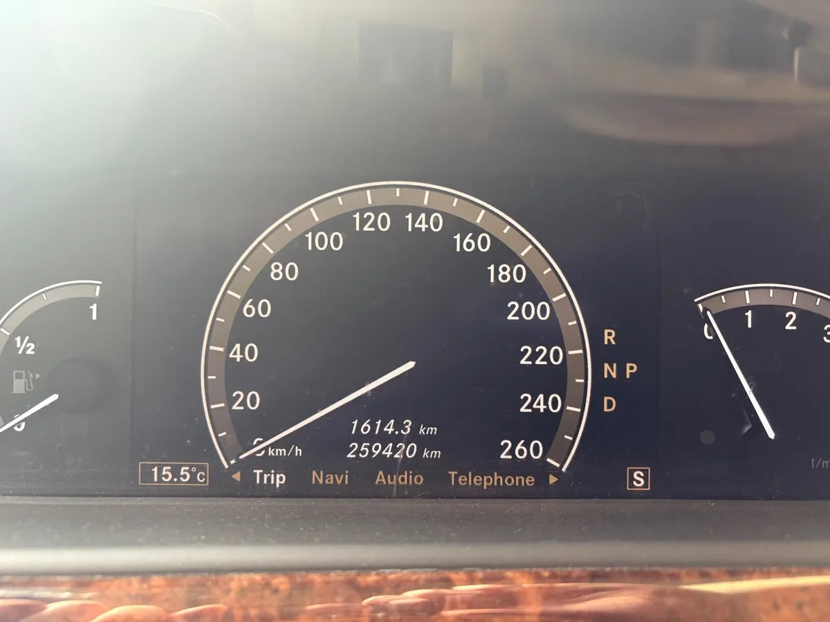 Mercedes S500L - For Repair - Image 3