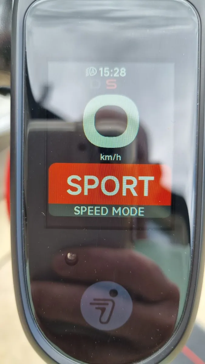 Segway Ninebot Max G3 (US Spec - 40km/h) - Mint - Image 4