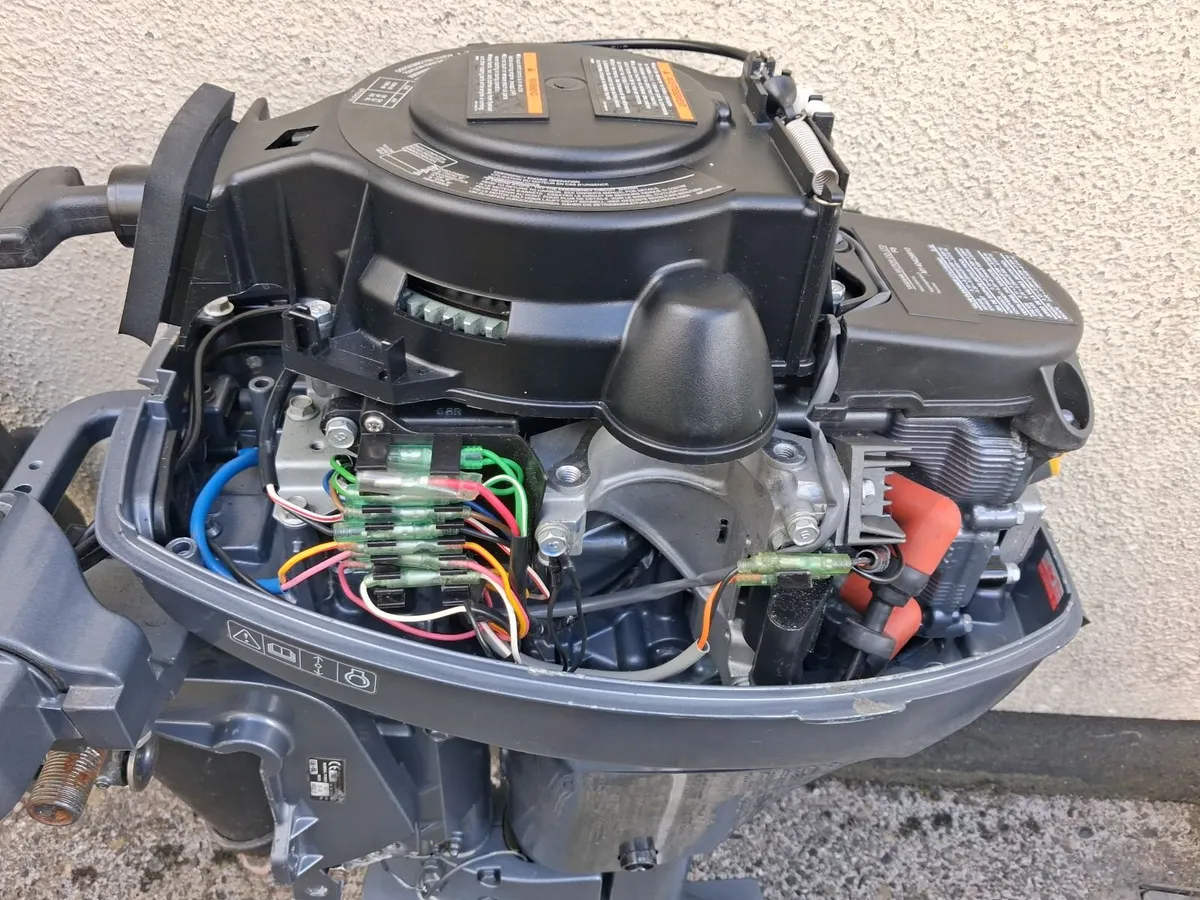 4-stroke outboard YAMAHA-8 hp - Image 3