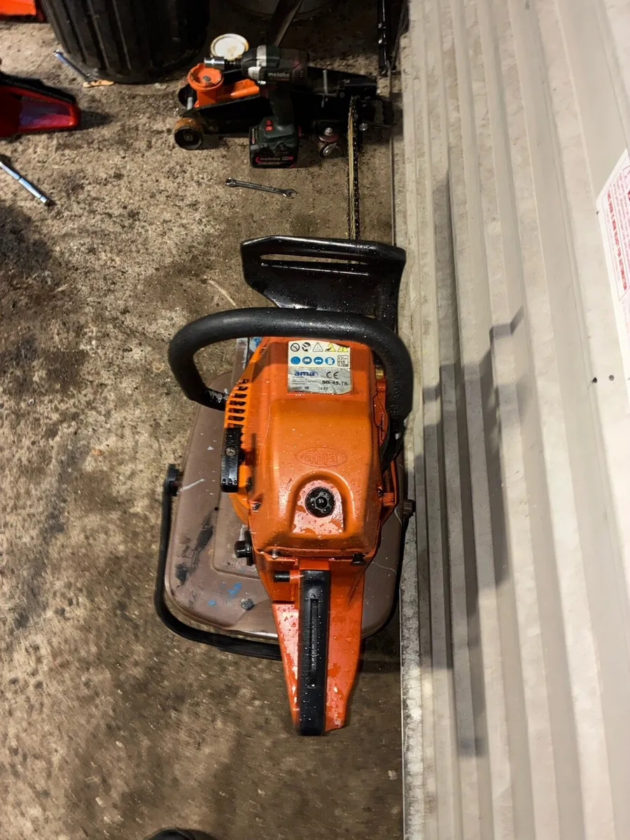 Chainsaw - Image 2