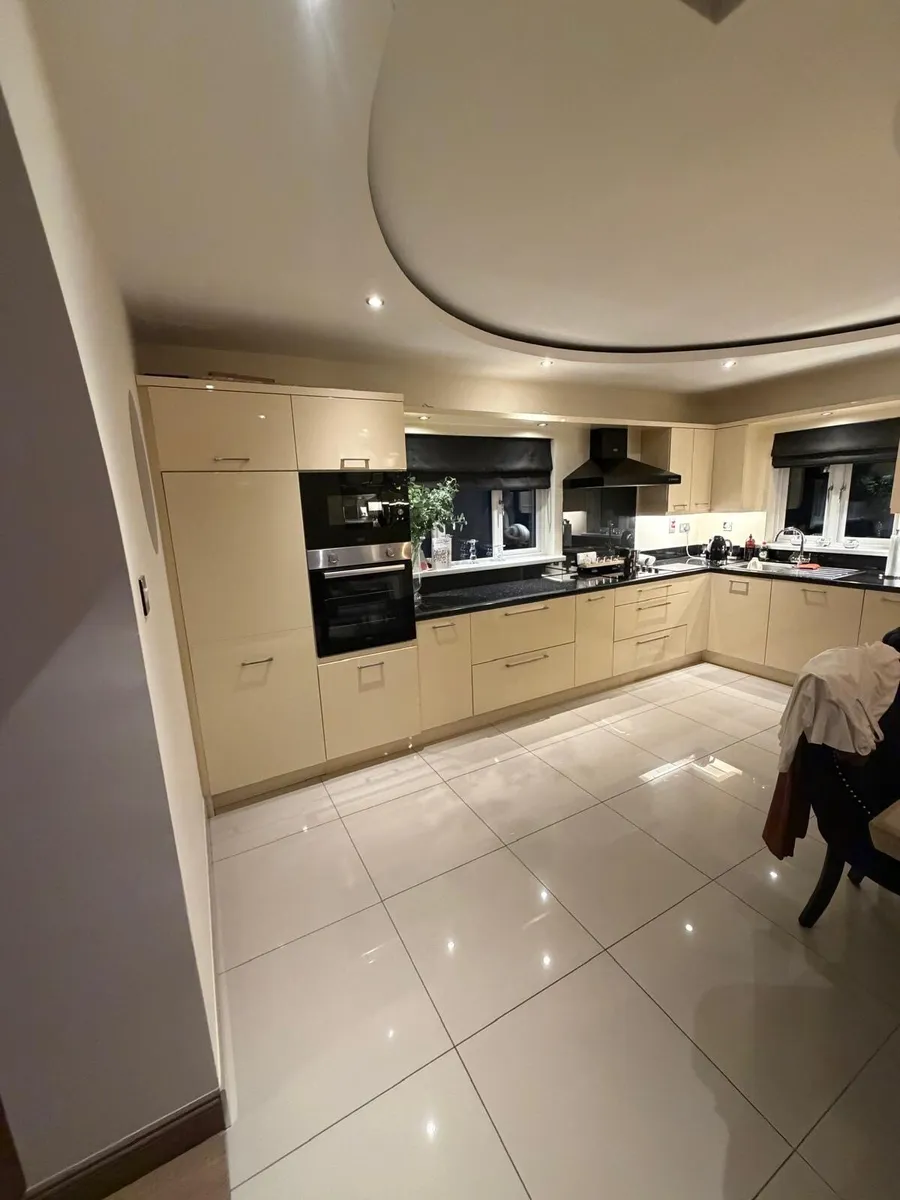 Kitchen Plus appliances - Image 2