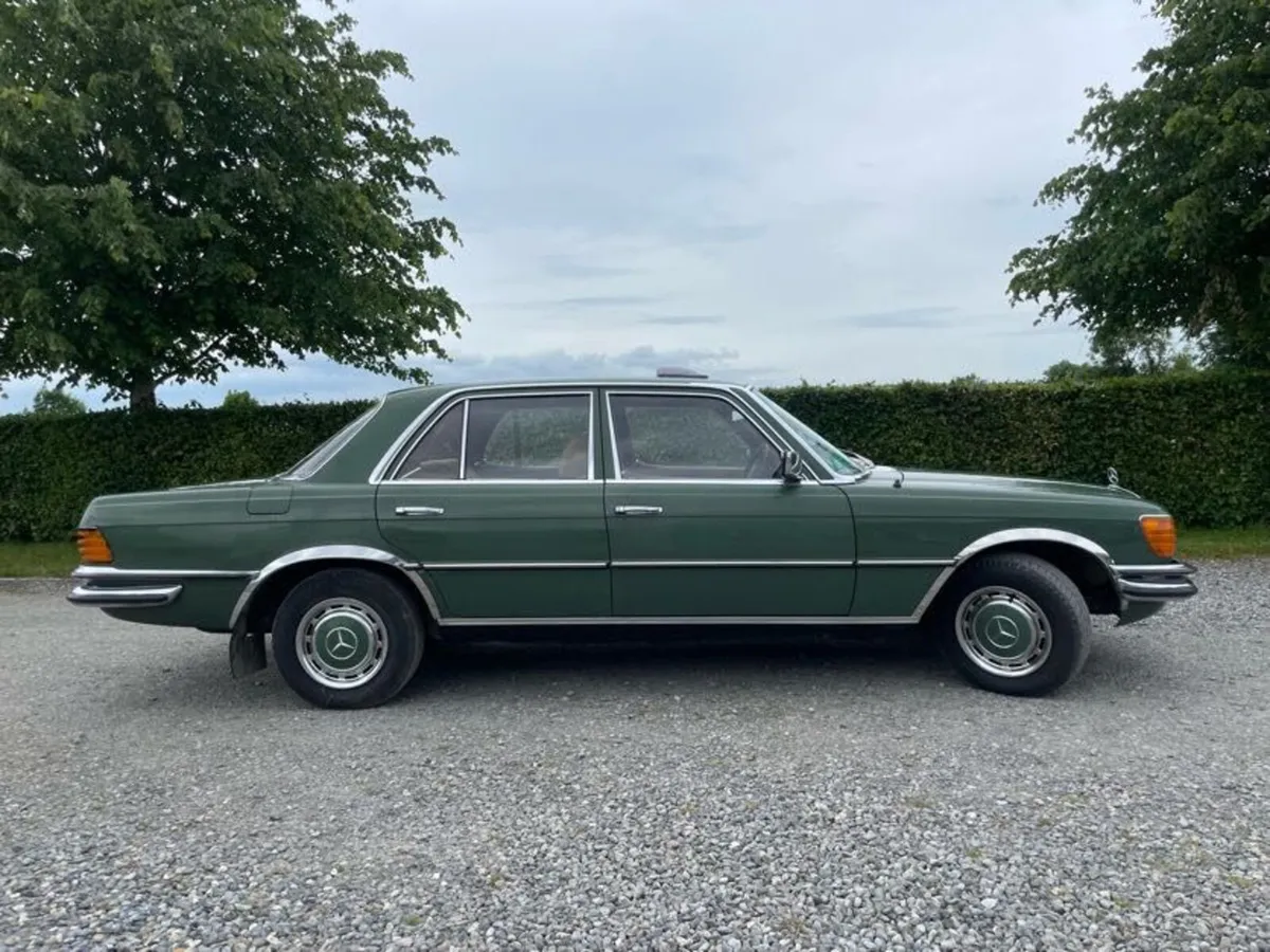 Mercedes-Benz 280 SE 1976 - Image 2