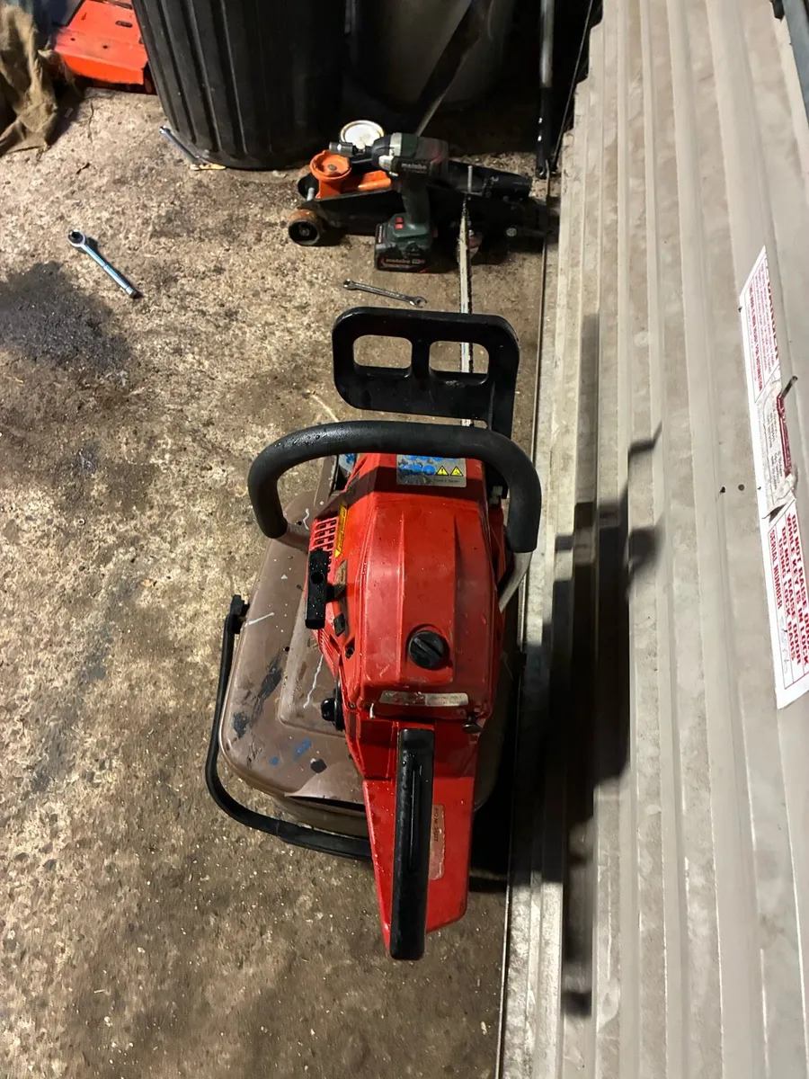 Chainsaw - Image 2