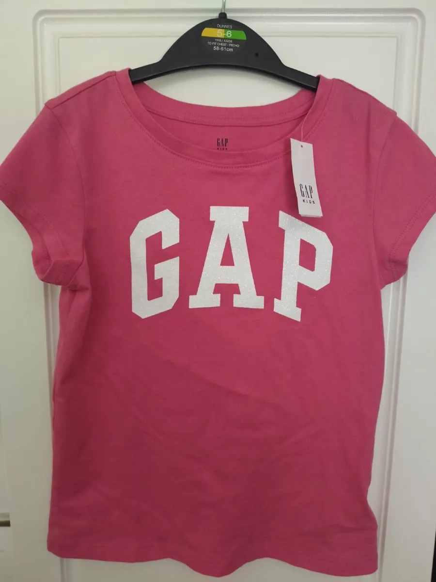Pink Gap Tshirt BNWT - Image 1