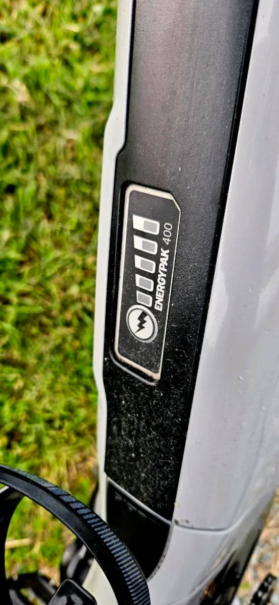 ELECTRIC GIANT MOUNTAIN BIKE - Image 2