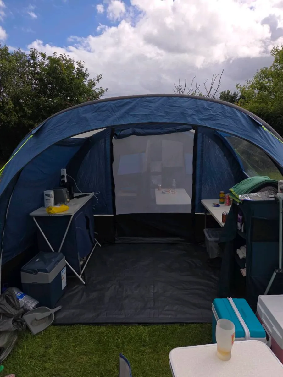 Tent - Image 1