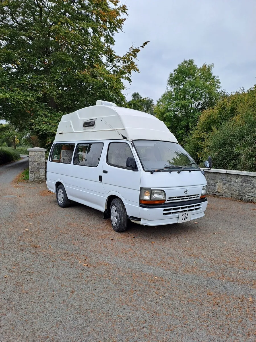 Toyota hicace camper - Image 1