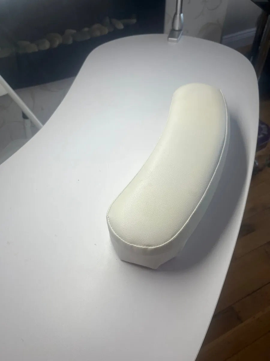 Nail Table & Accessories - Image 2