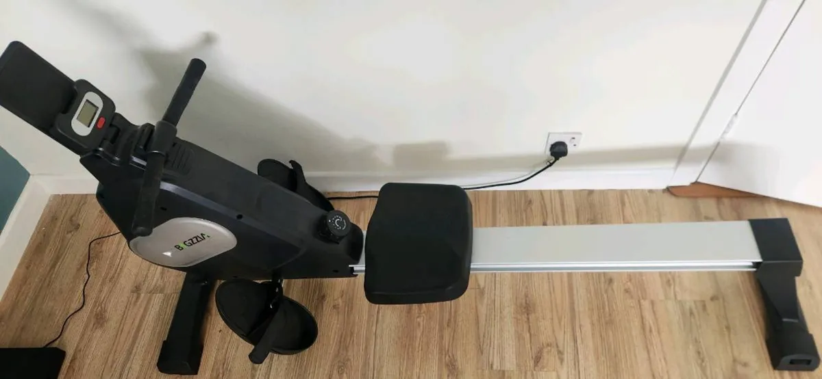 Bigzzia Rowing Machine - Image 3