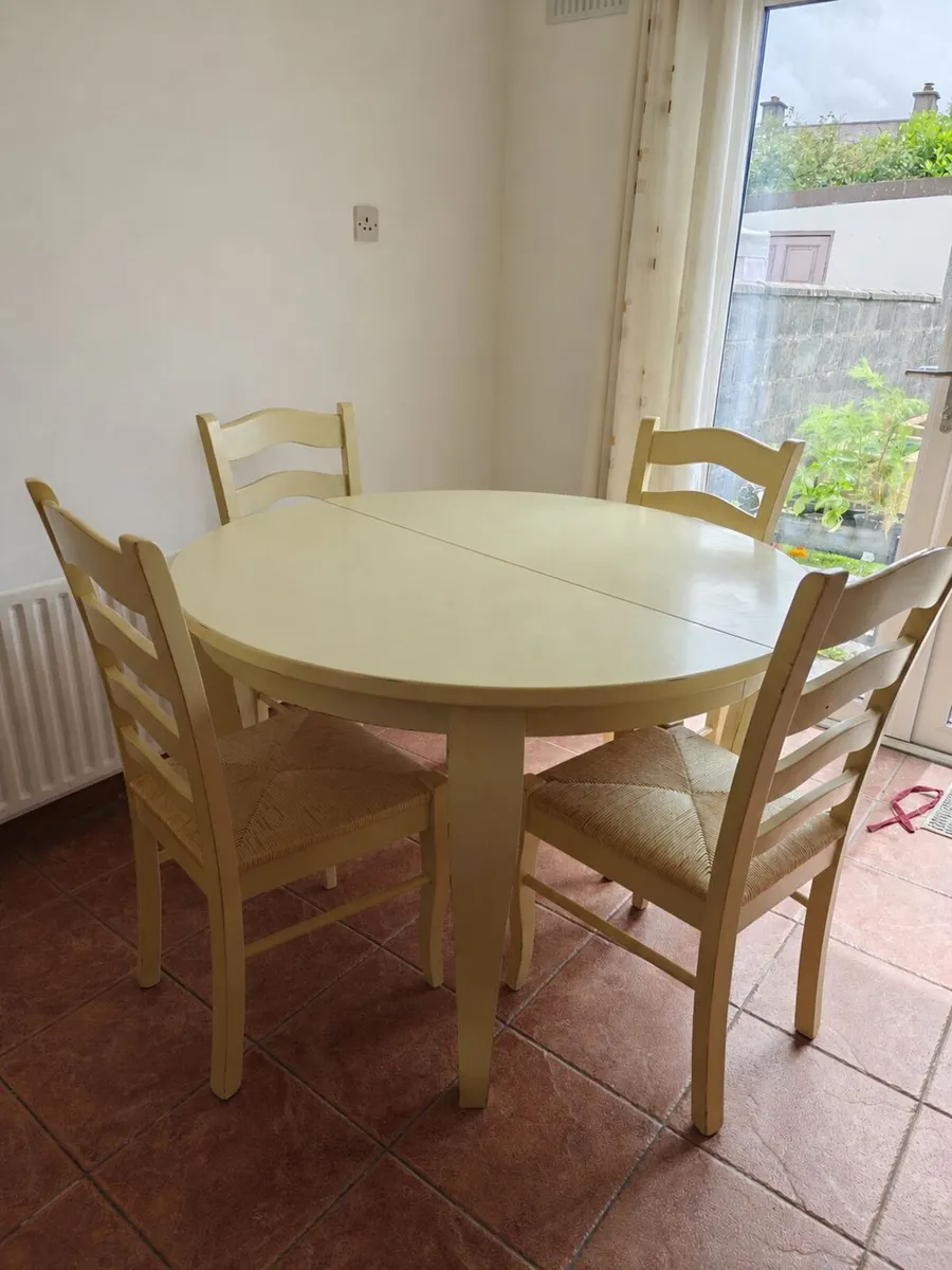 Kitchen Table & Chairs - Image 2