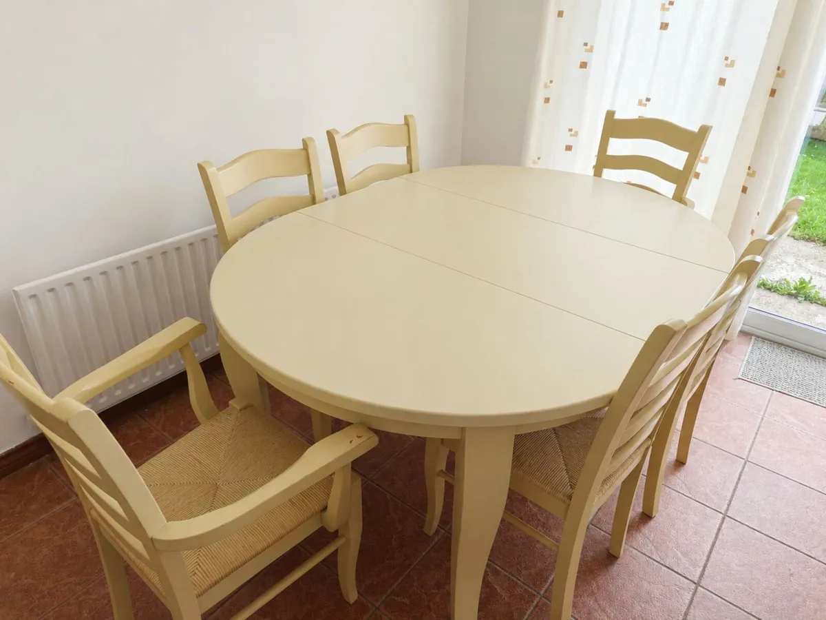 Kitchen Table & Chairs - Image 1