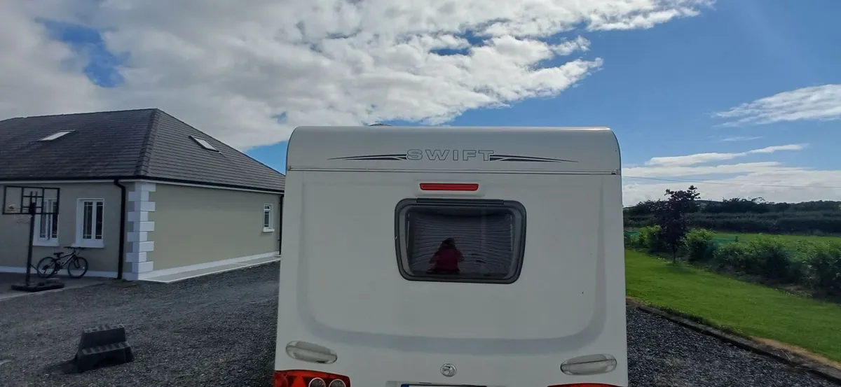 Caravan - Image 2