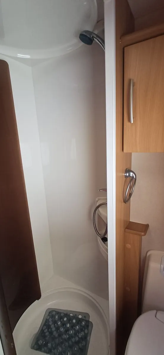 Caravan - Image 3